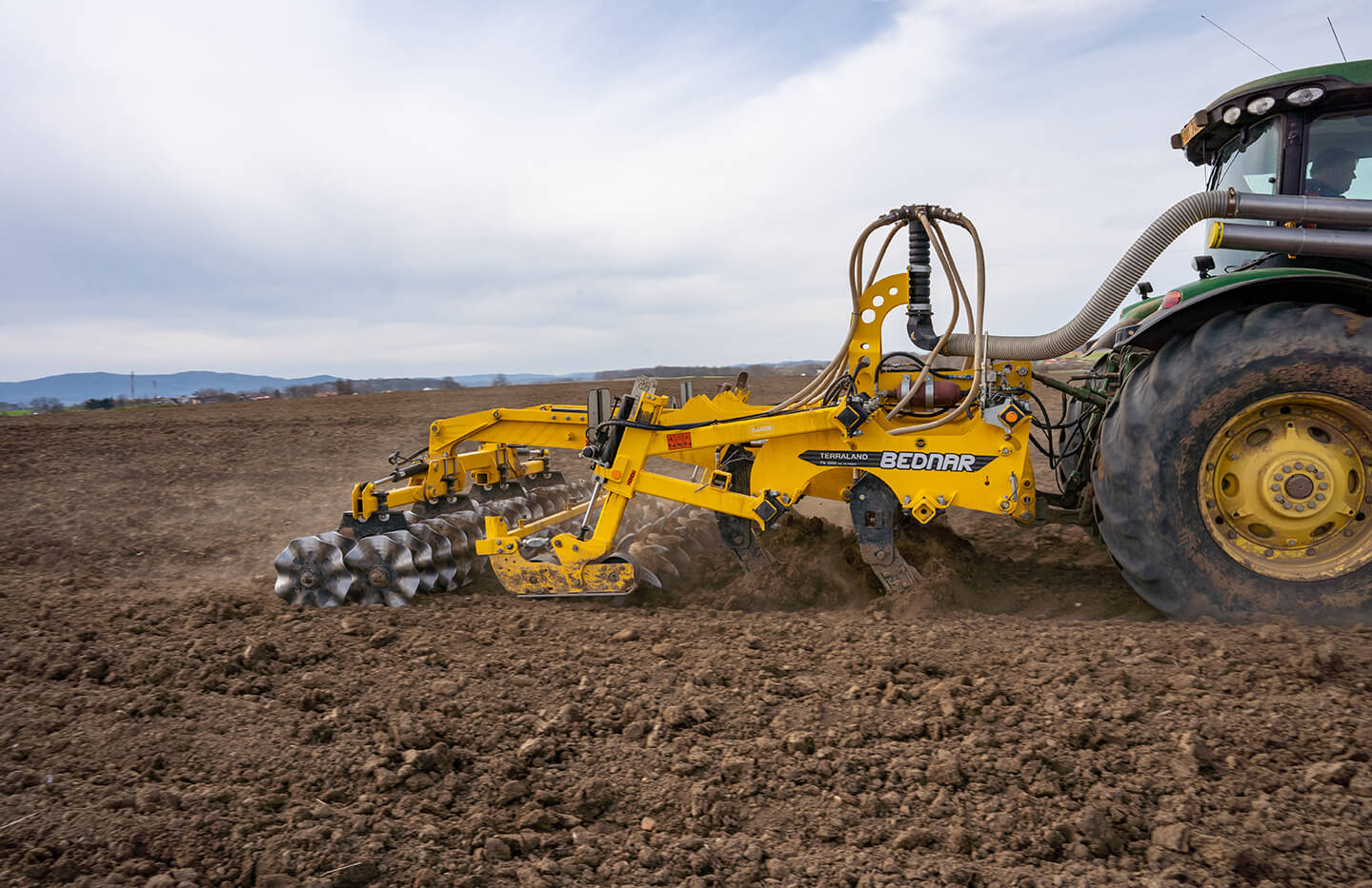 Travalporn - TERRALAND TN_PROFI Professional Chisel Plough | BEDNAR FMT