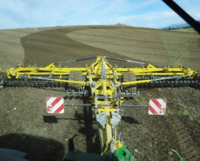 410 mtr cultivator makes short work of canterbury fields 1