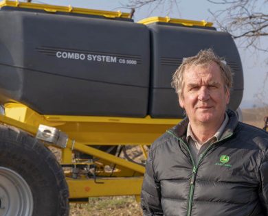 Mechanizátor ZD Senice na Hané a zároveň jeho místopředseda Ing. Václav Havlíček