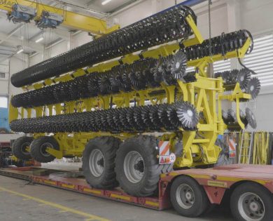 Nakládka a transport stroje SWIFTERDISC XE 18400 MEGA