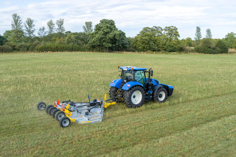 MULCHER MZ 6000 – excellent machine for post-harvest residue management, grassland managment which is maintenance free with hot-dip galvanised chassis for maximum durability