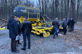 BEDNAR про ефективний посів на конференції GROWEX