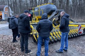BEDNAR про ефективний посів на конференції GROWEX