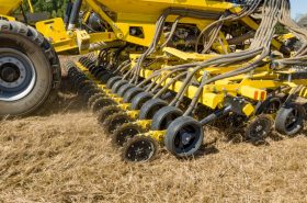 Sowing pre-crops in stubble