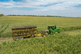 SWIFTERDISC XE 14400 MEGA in the field in transporting position