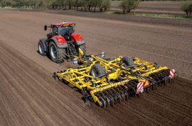 All-round VERSATILL VO_PROFI is also well suitable for fine seedbed preparation