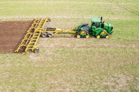ATLAS AE 12400 PROFI in canola stubbles