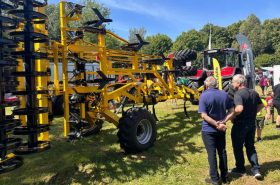 Kultywator uniwersalny BEDNAR Fenix FO5004 PROFI na XXX Targach Rolniczych w Kalsku