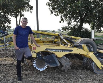 Pan Łukasz Łabędzki, innowacyjny rolnik z Polski BEDNAR Swifterdisc XO 4500F