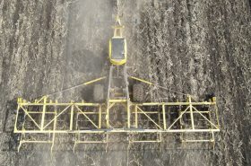 штригельна борона BEDNAR SRTIEGEL-PRO в господарстві ТОВ Трайгон Фармінг Харків