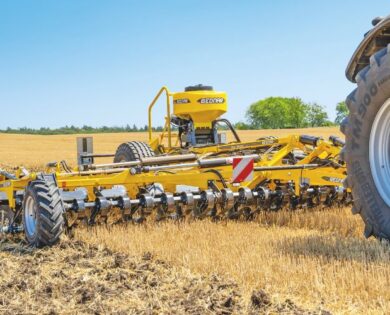 universal'nyy dyskator pryznachenyy dlya lushchennya sterni ta peredposivnoyi pidhotovky gruntu