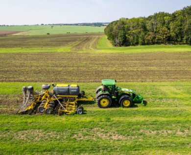 matador mo strip tiil seed drill workin in the field view from above