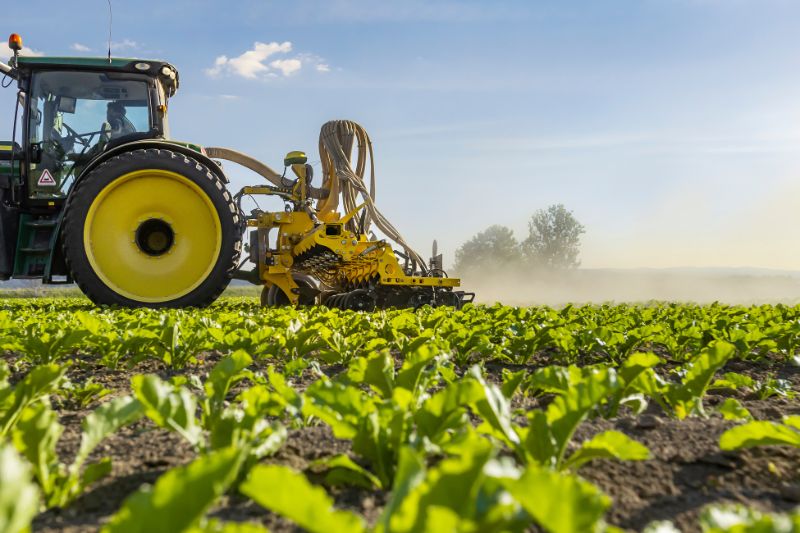 Meziřádkový kypřič ROW-MASTER RN_PROFI ve spojení s John Deere AutoPath™