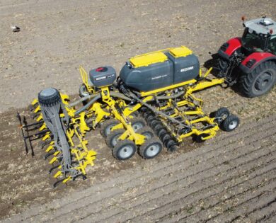 bednar matador mo6000 aerial view strip till