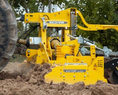 persha rotatsiyna freza bednar kator kn v ukrayini foto roboty v poli 2