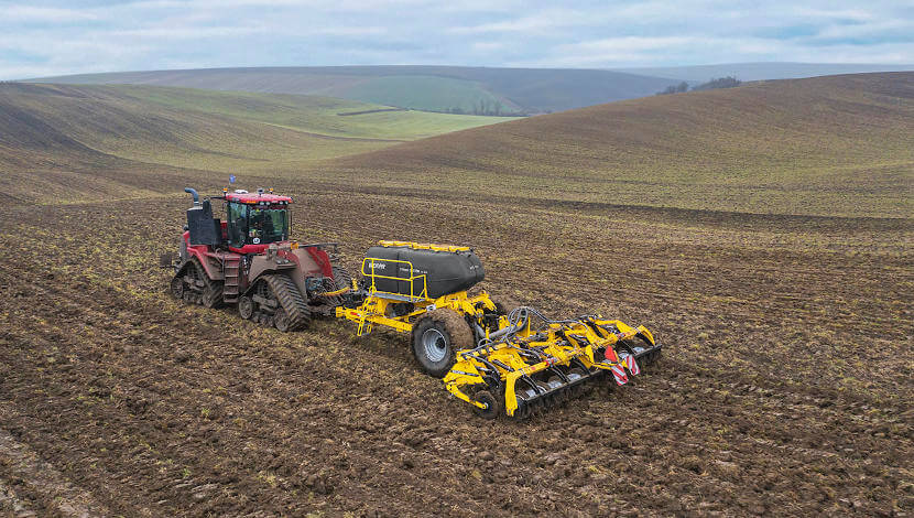 Hloubkový řádkový kypřič TERRASTRIP ZN