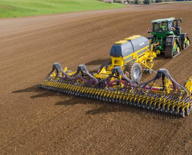 JUSQU'À 20 HECTARES À L'HEURE