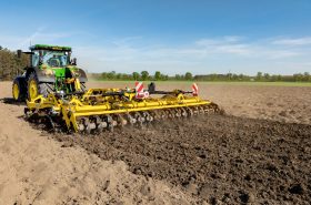 use of tine cultivator VERSATILL VO_L